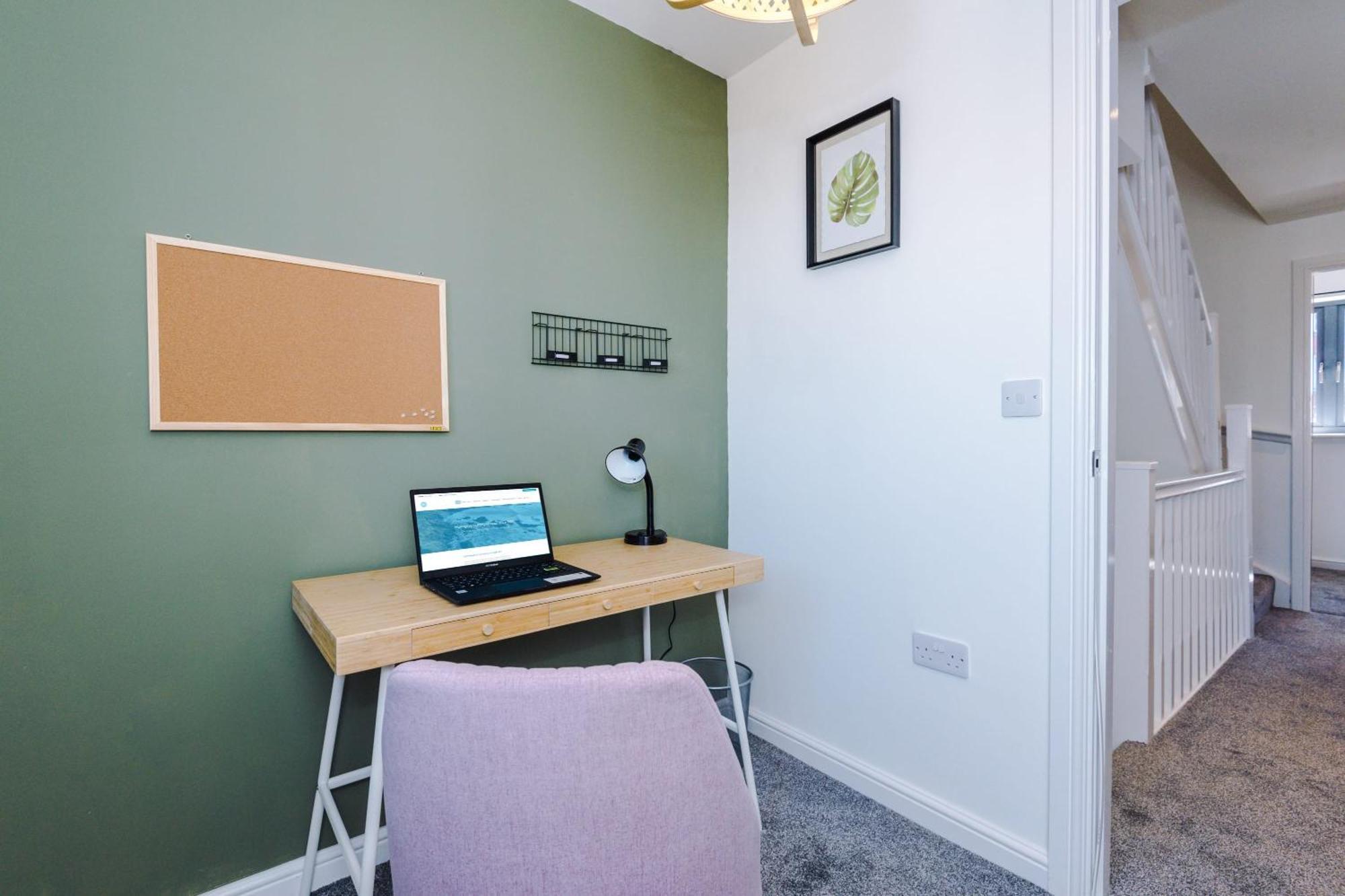 Rest&Recharge At Waterway House Villa Manchester Buitenkant foto